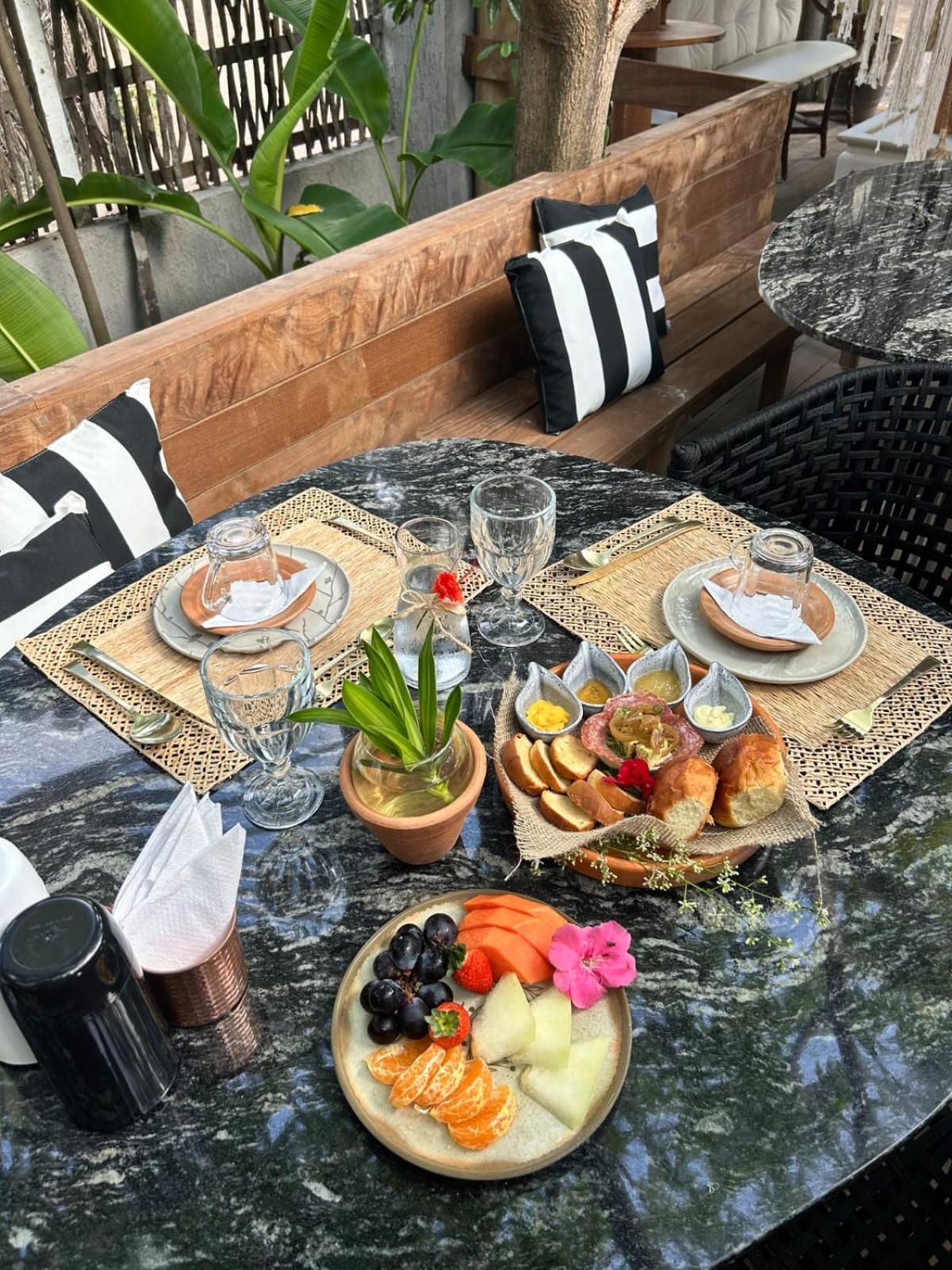 Villa Pantai Boutique Hotel Atins Eksteriør bilde